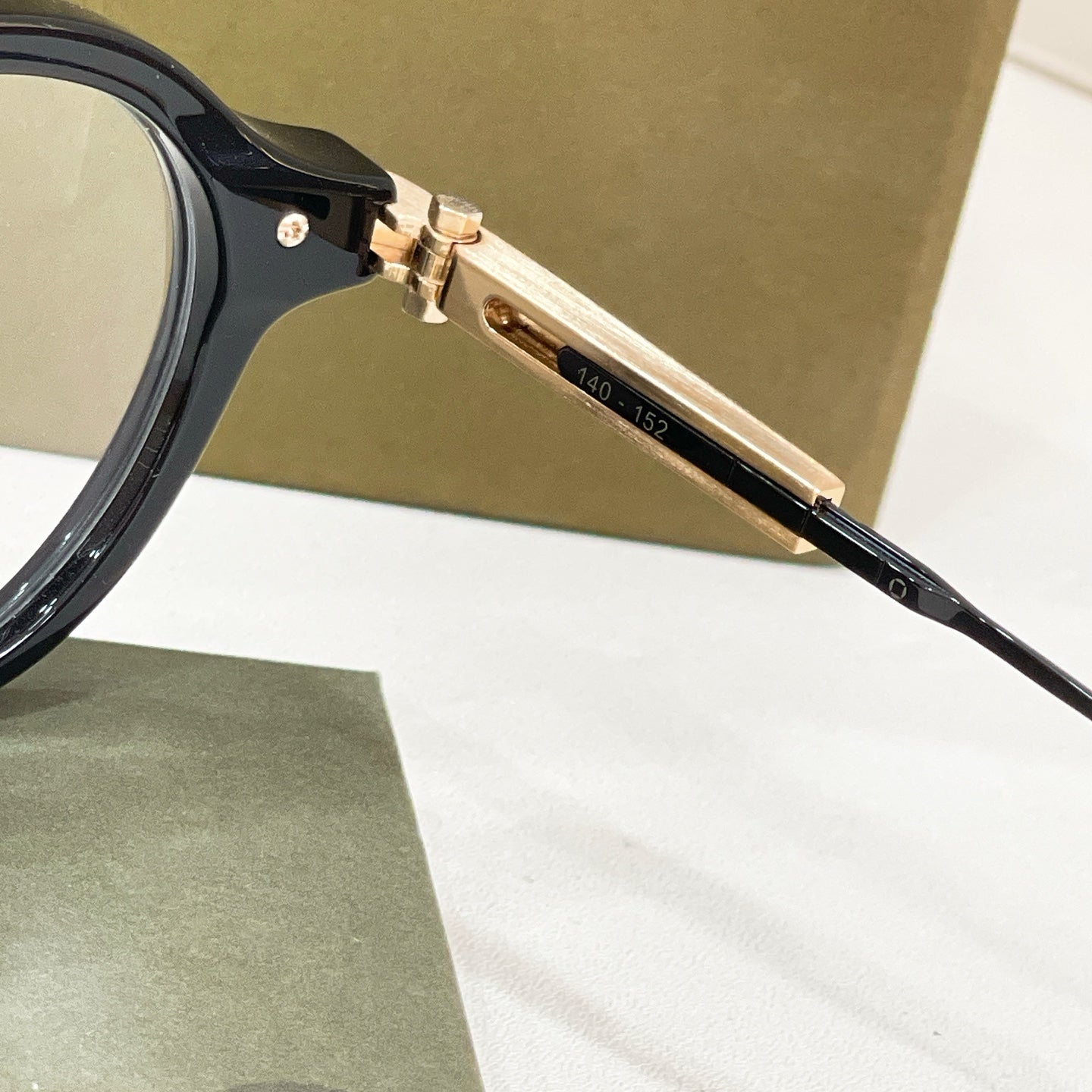 AKONI Sunglasses-AKX-415£Ã